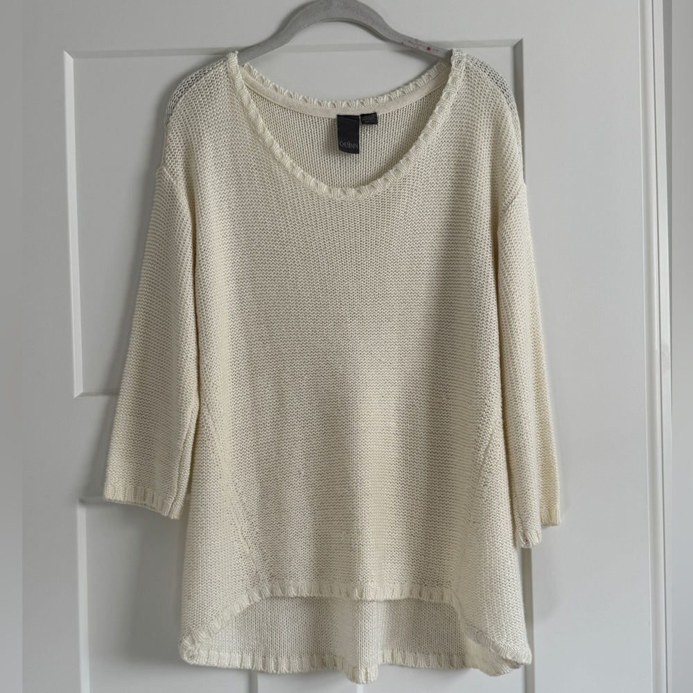 Quinn - Boutique Brand - white 3/4-length Sleeve knit sweater - Medium